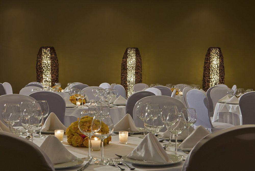 Gran Evenia Bijao Hotel Santa Clara  Exterior foto The ballroom at the hotel