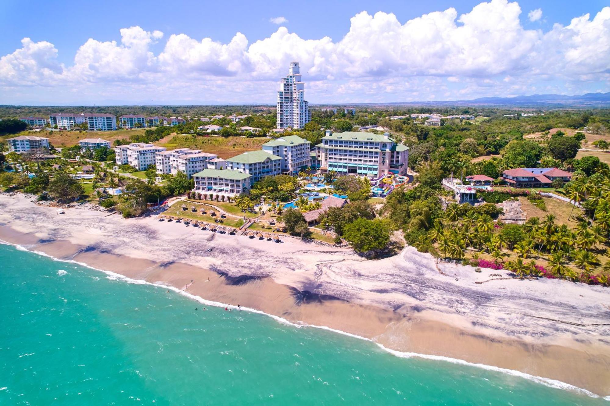 Gran Evenia Bijao Hotel Santa Clara  Exterior foto Aerial view of the resort