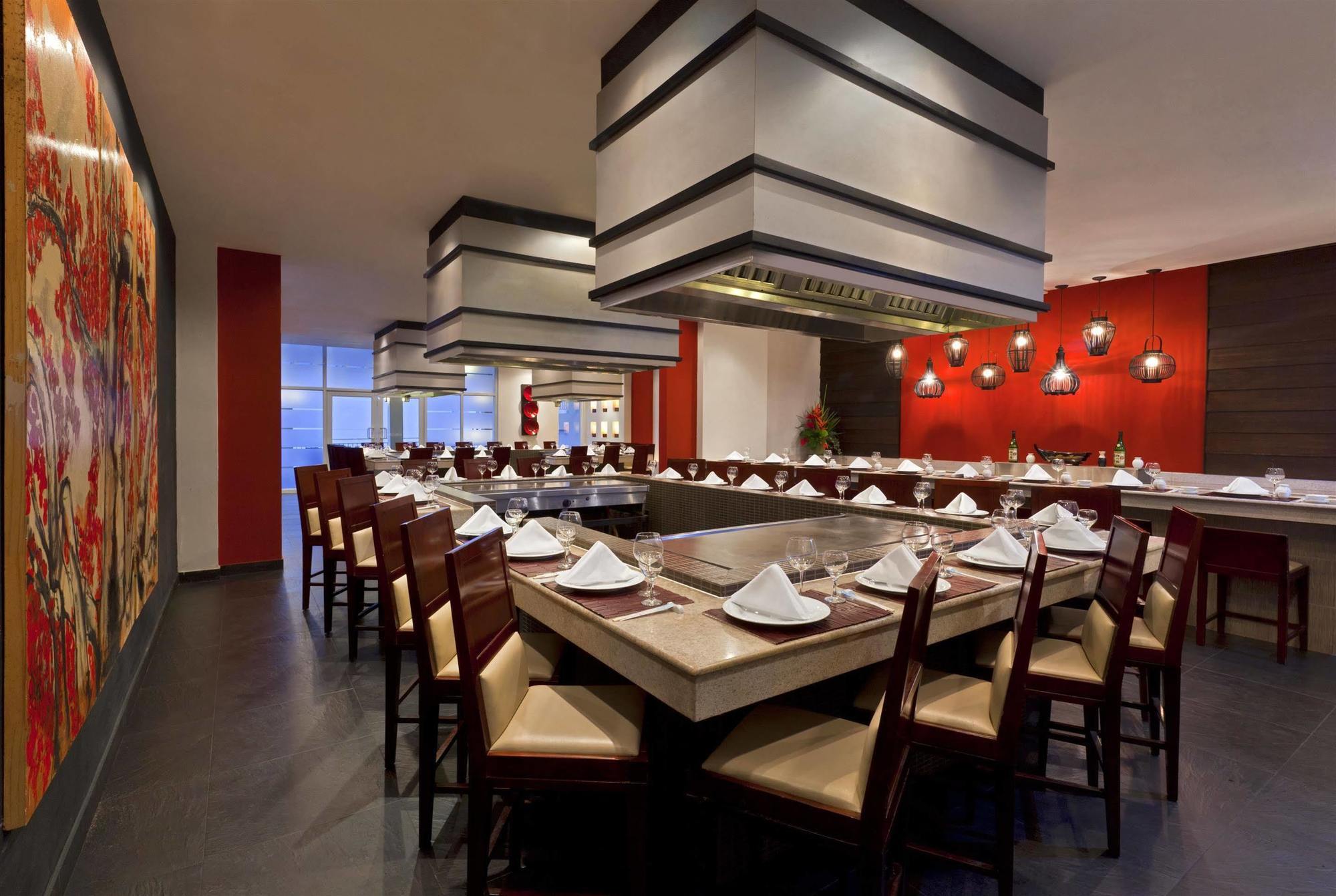 Gran Evenia Bijao Hotel Santa Clara  Exterior foto Teppanyaki restaurant